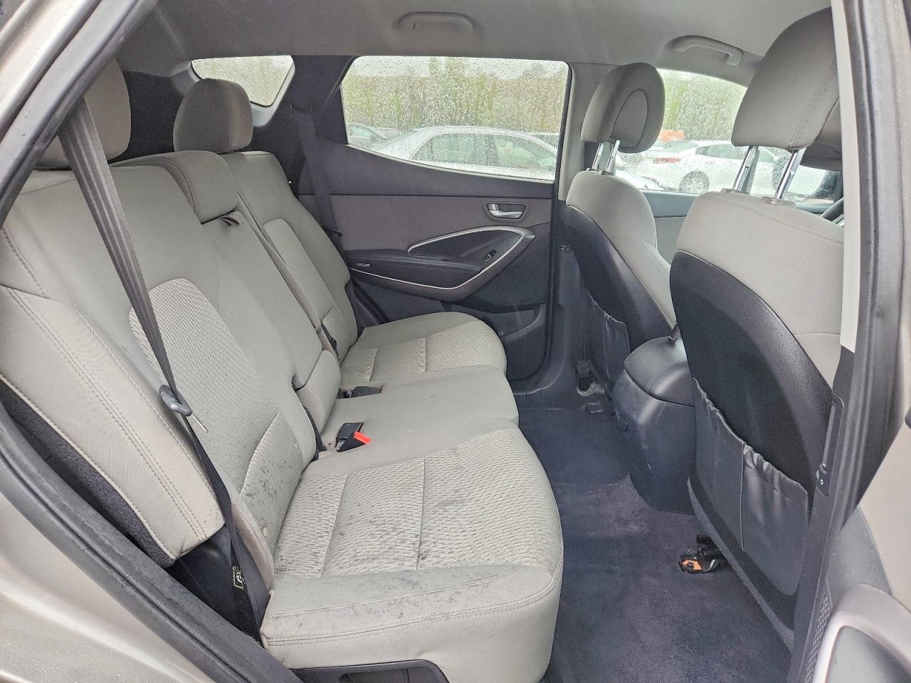HYUNDAI SANTA FE SPORT 2015 — 12