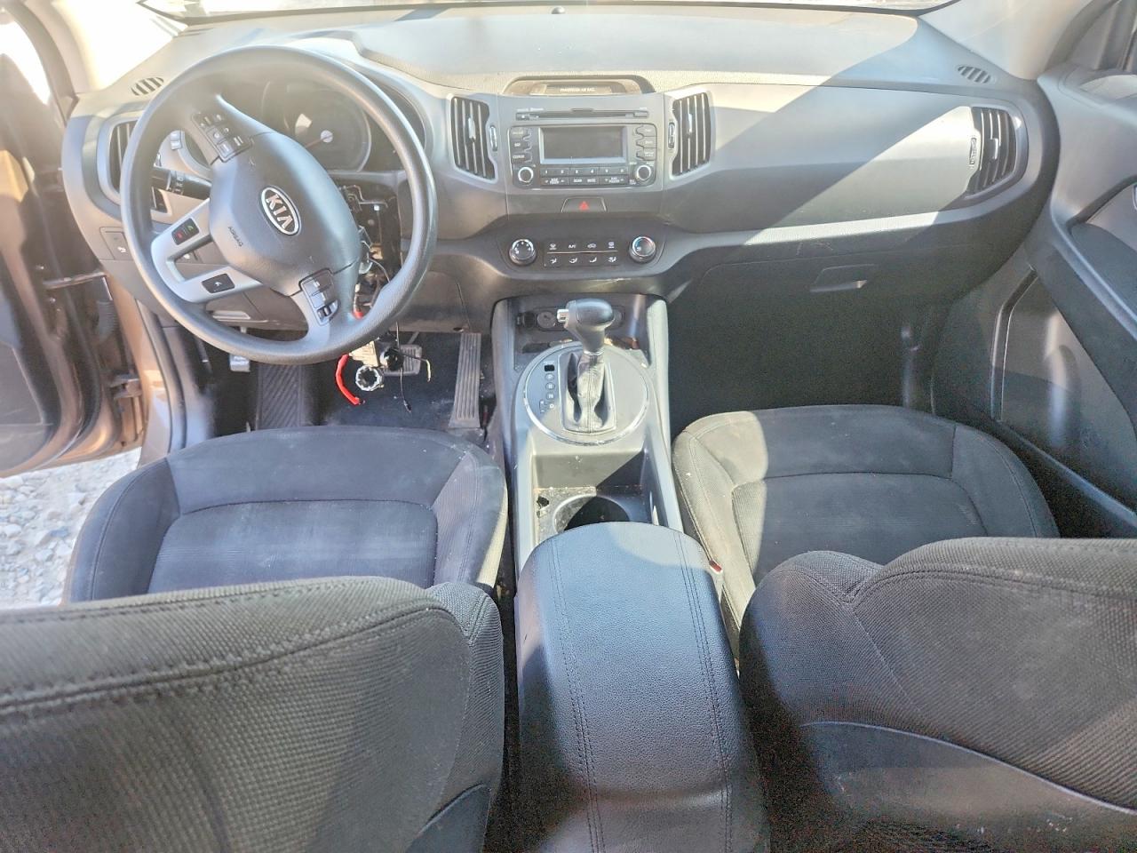 KIA SPORTAGE 2011 — 9