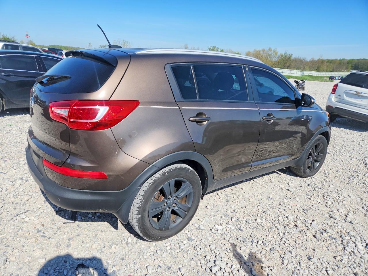 KIA SPORTAGE 2011 — 4