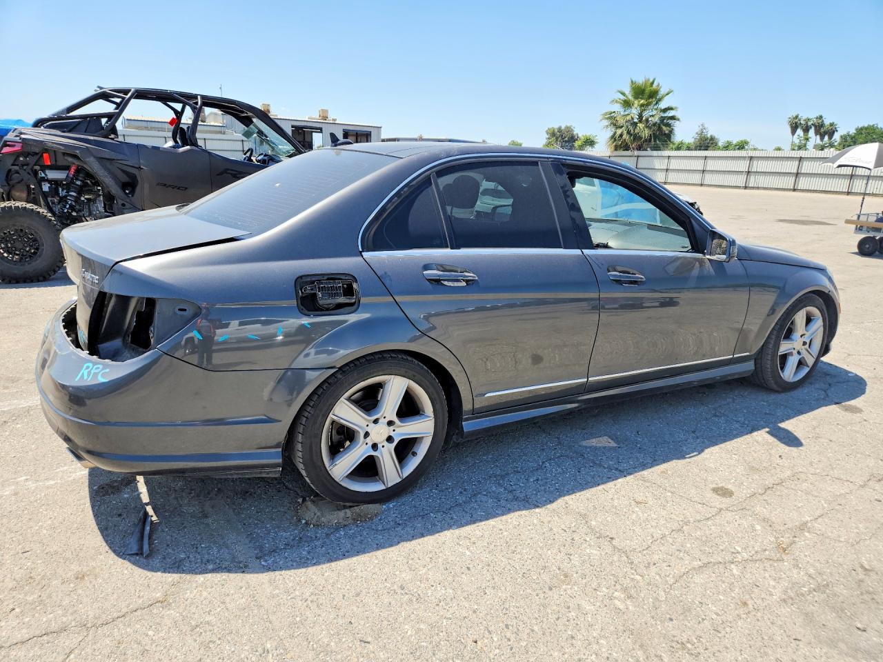 MERCEDES-BENZ C-CLASS C300 4MATIC 2010 — 4
