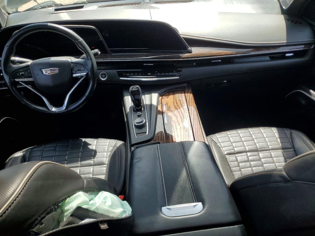CADILLAC ESCALADE 2021 — 9