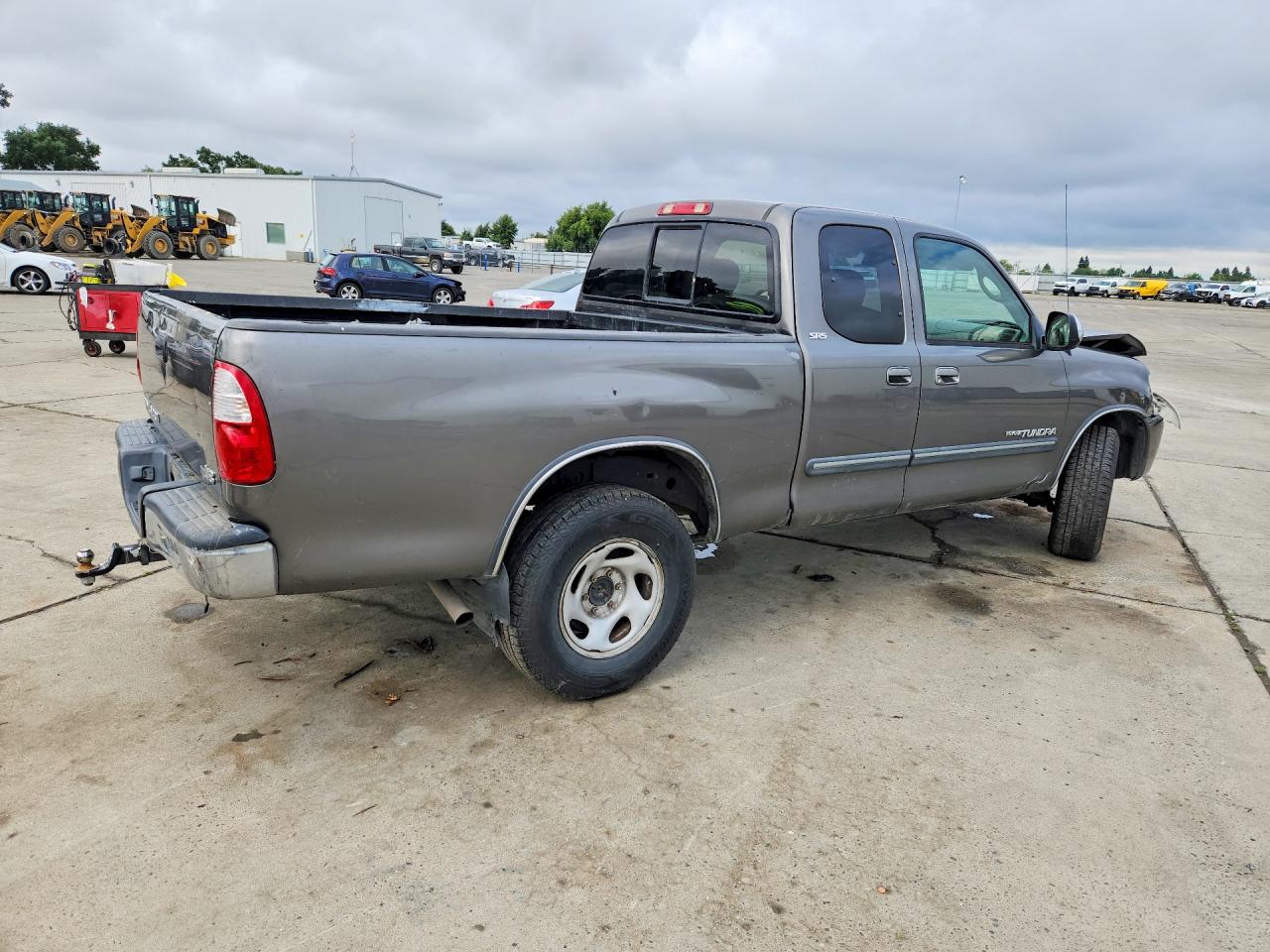 TOYOTA TUNDRA 2005 — 4