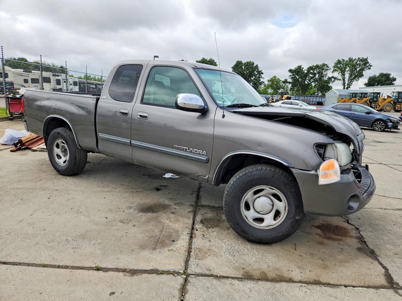 TOYOTA TUNDRA 2005 — 5