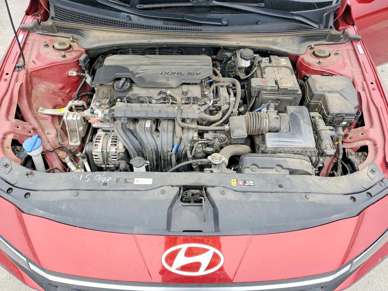 HYUNDAI ELANTRA 2024 — 12