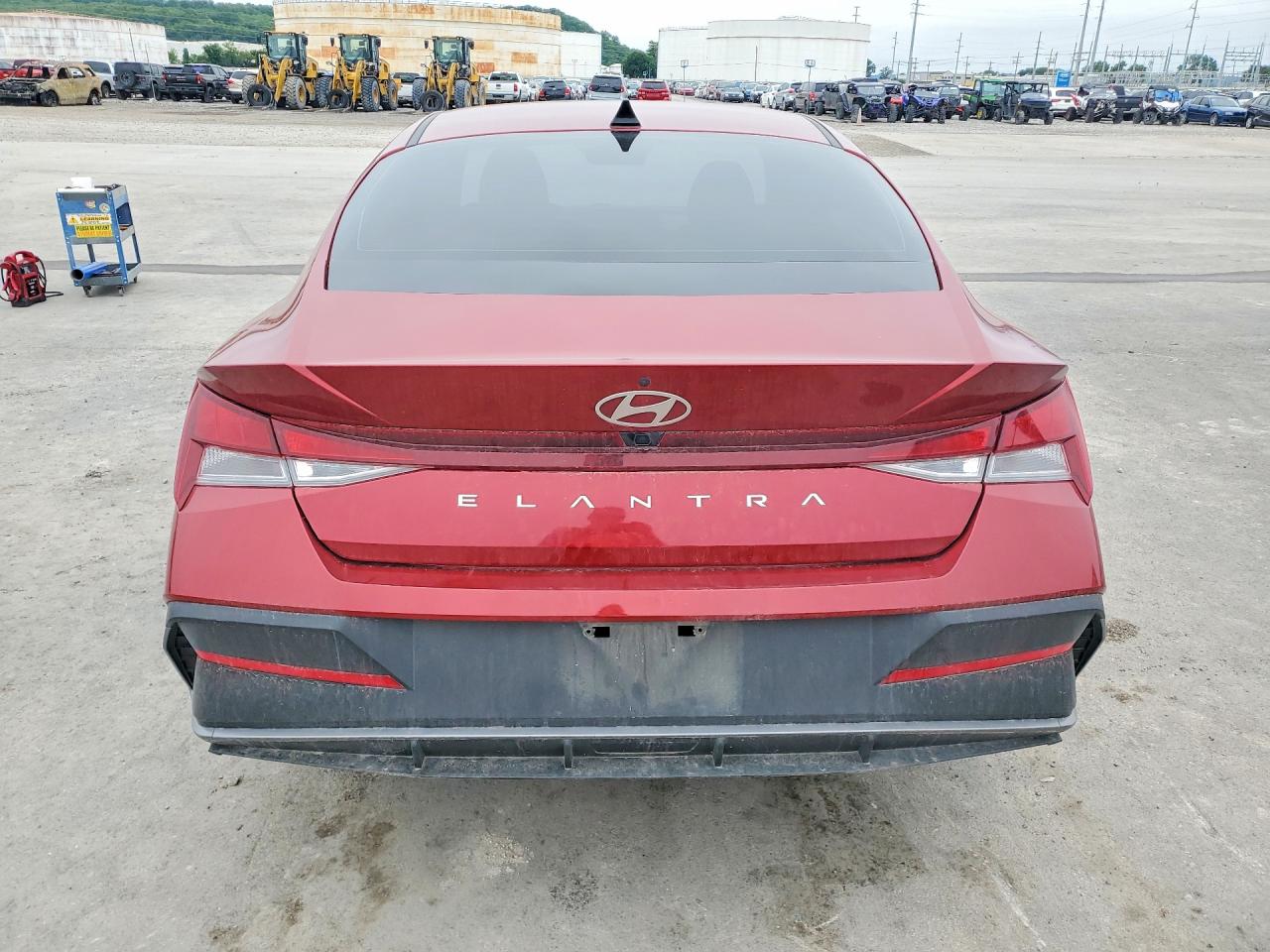 HYUNDAI ELANTRA 2024 — 7