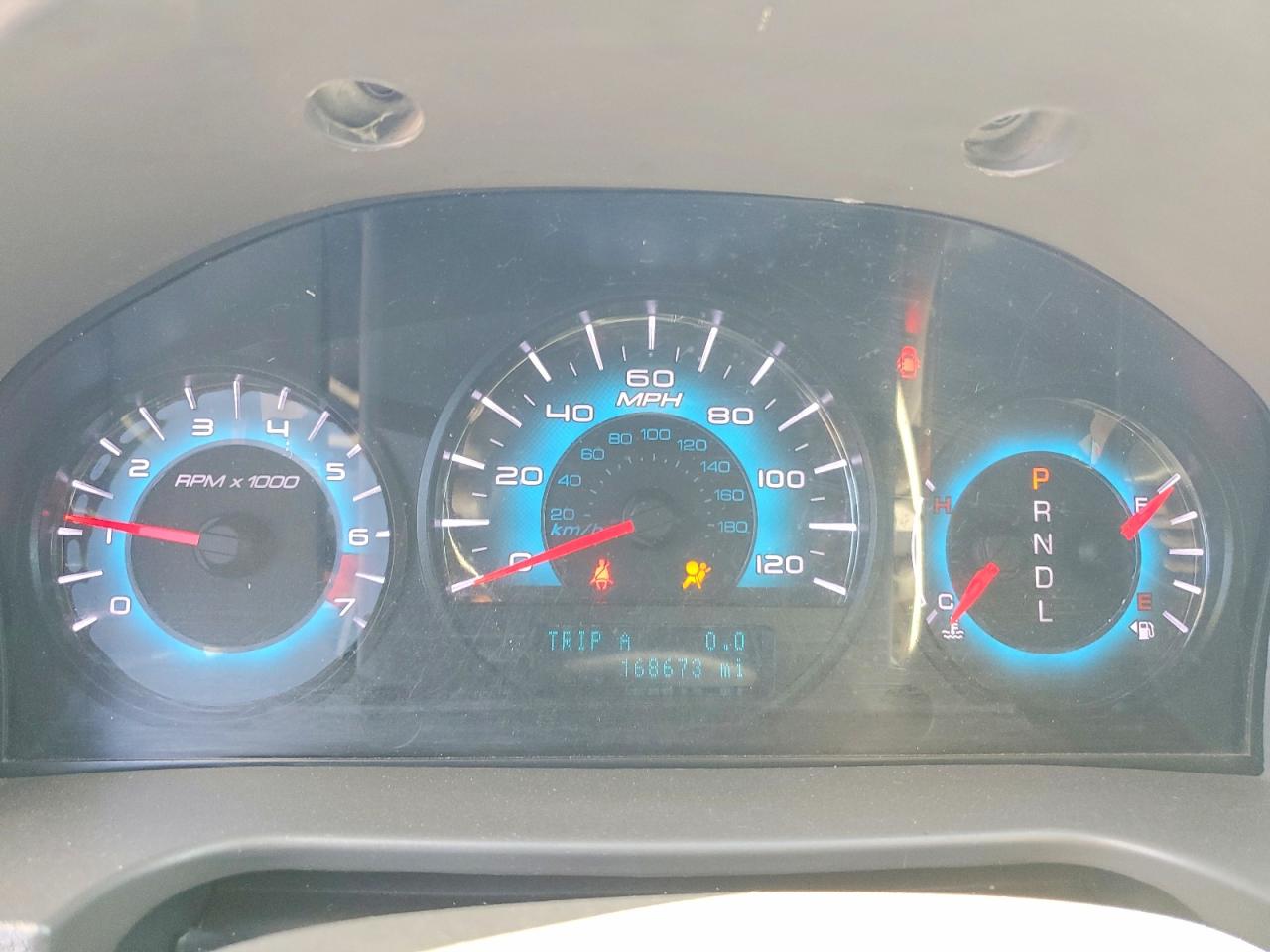 FORD FUSION 2012 — 10