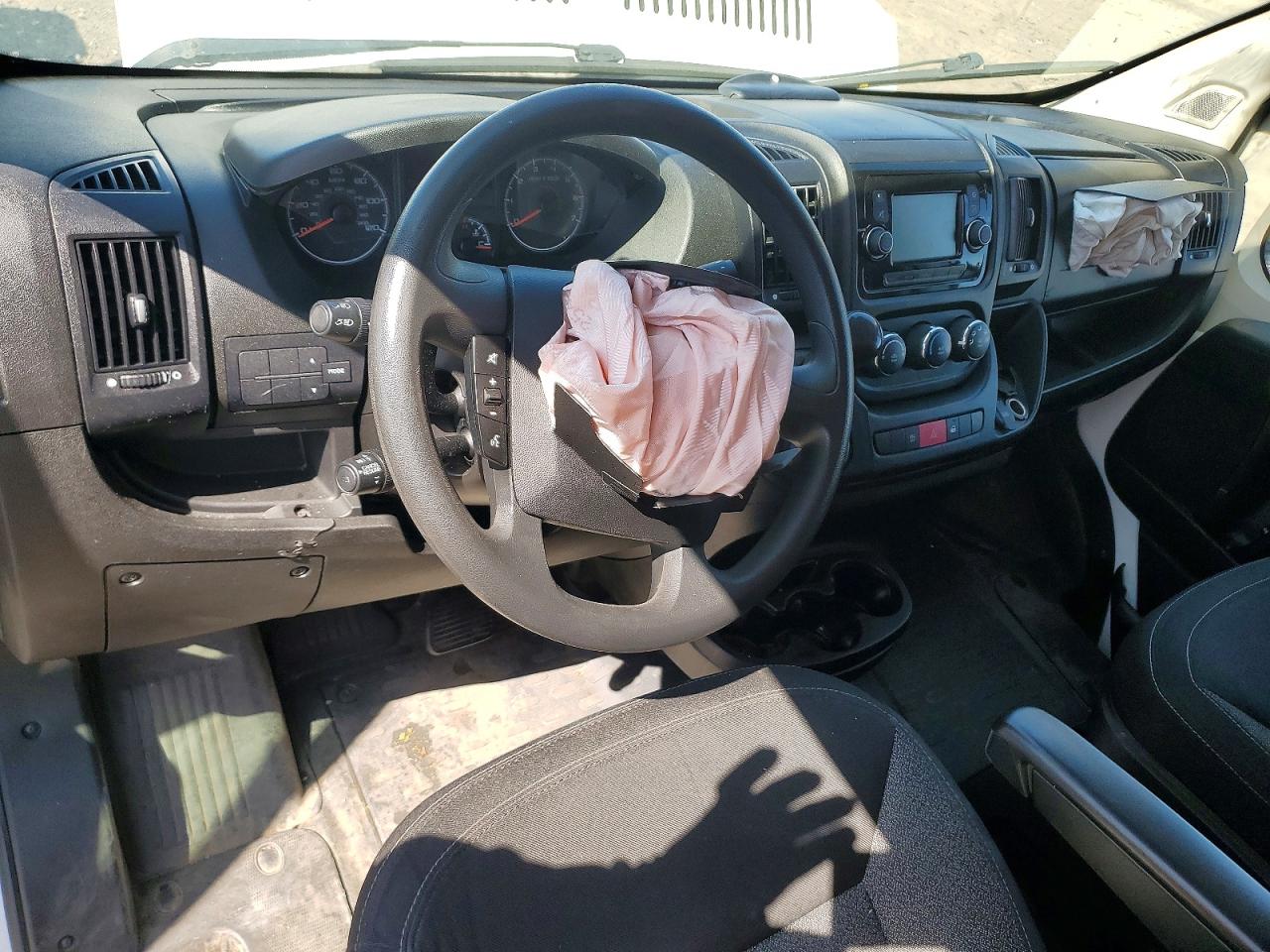 RAM PROMASTER 1500 2019 — 9