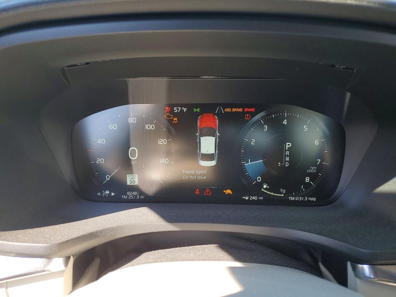 VOLVO S60 2021 — 10
