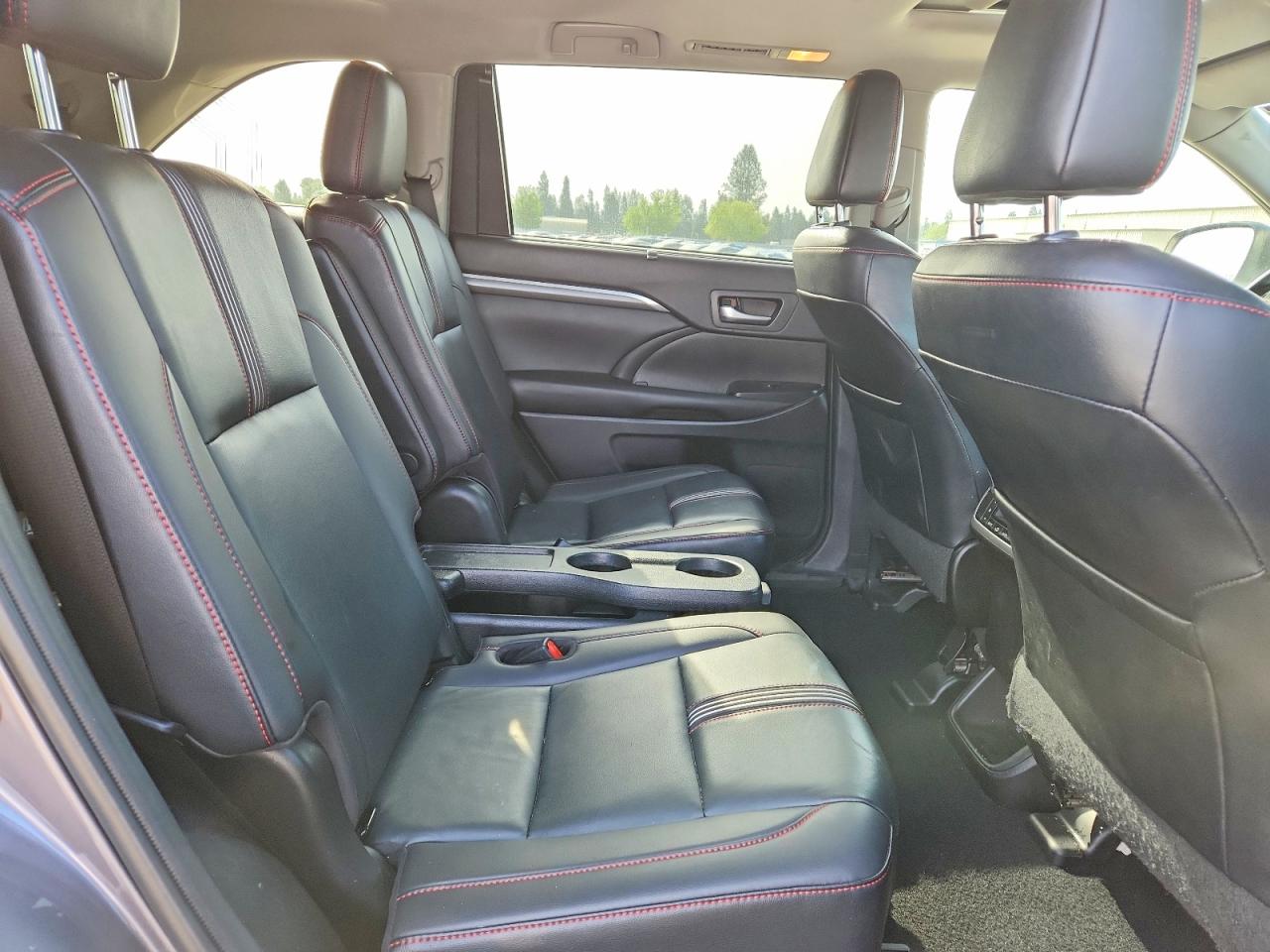 TOYOTA HIGHLANDER 2019 — 11
