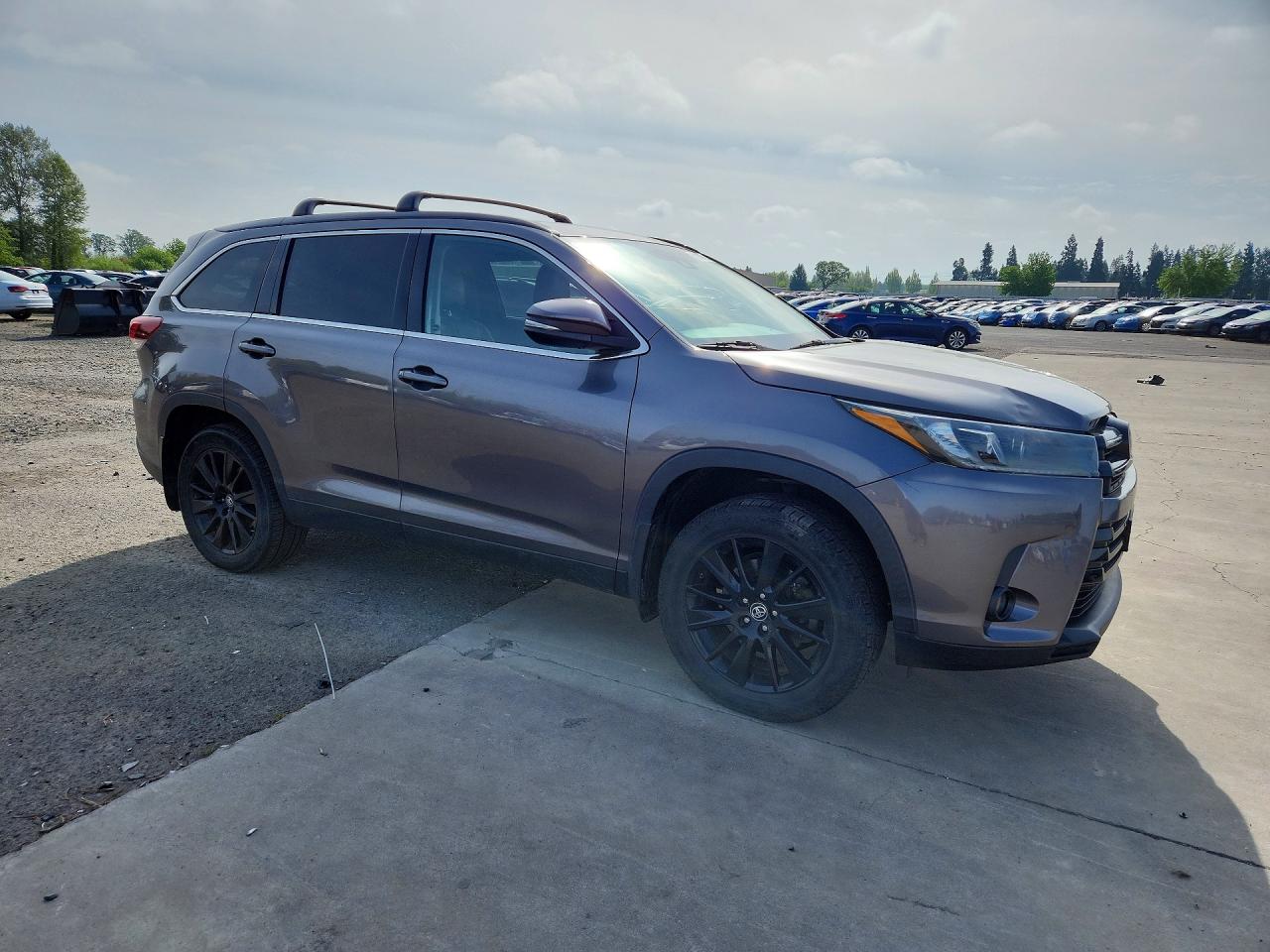 TOYOTA HIGHLANDER 2019 — 5