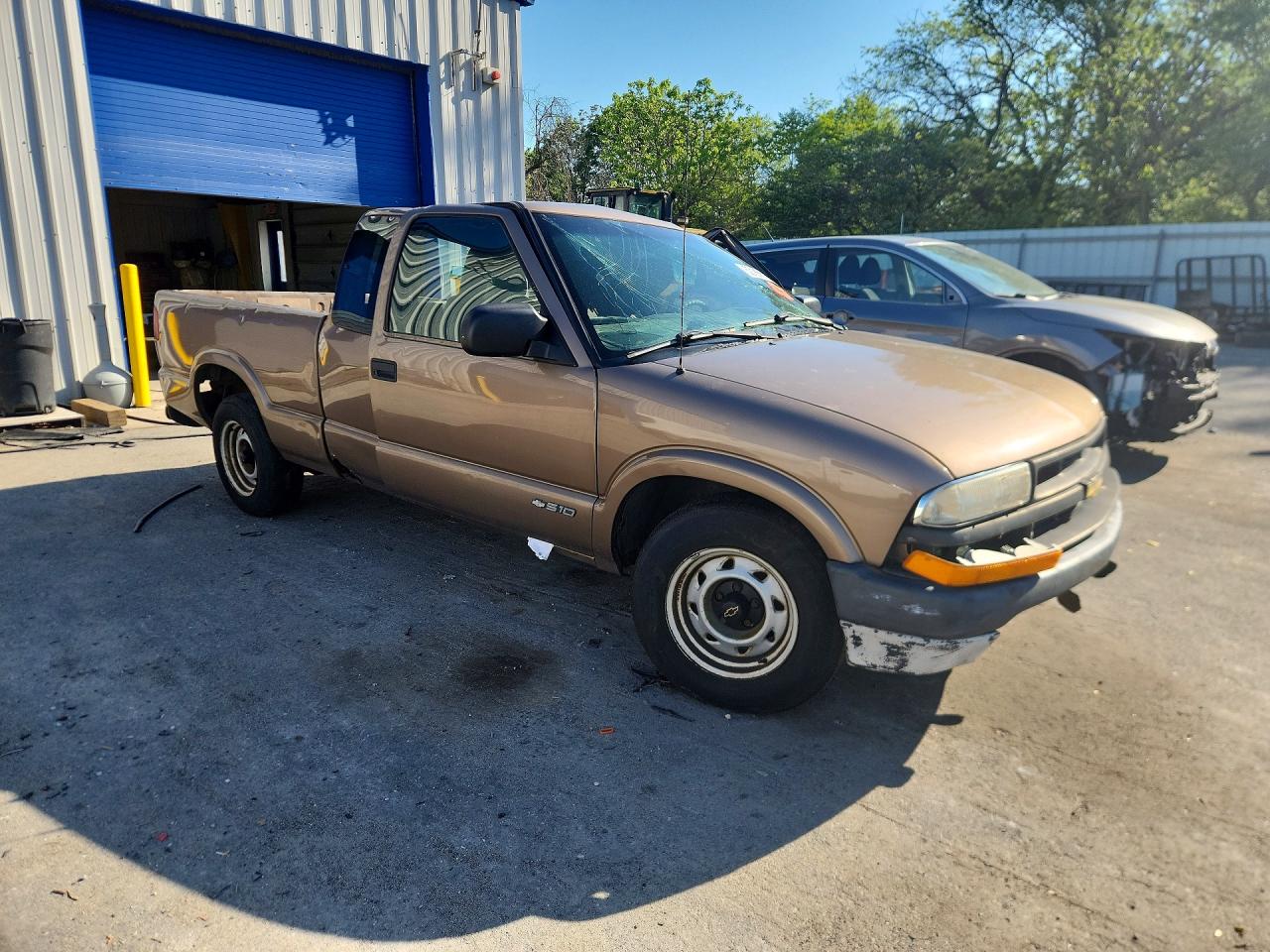 2002 CHEVROLET S TRUCK S10