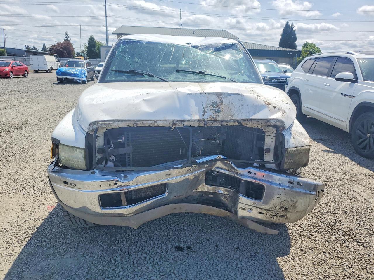 DODGE RAM 2500 2001 — 6