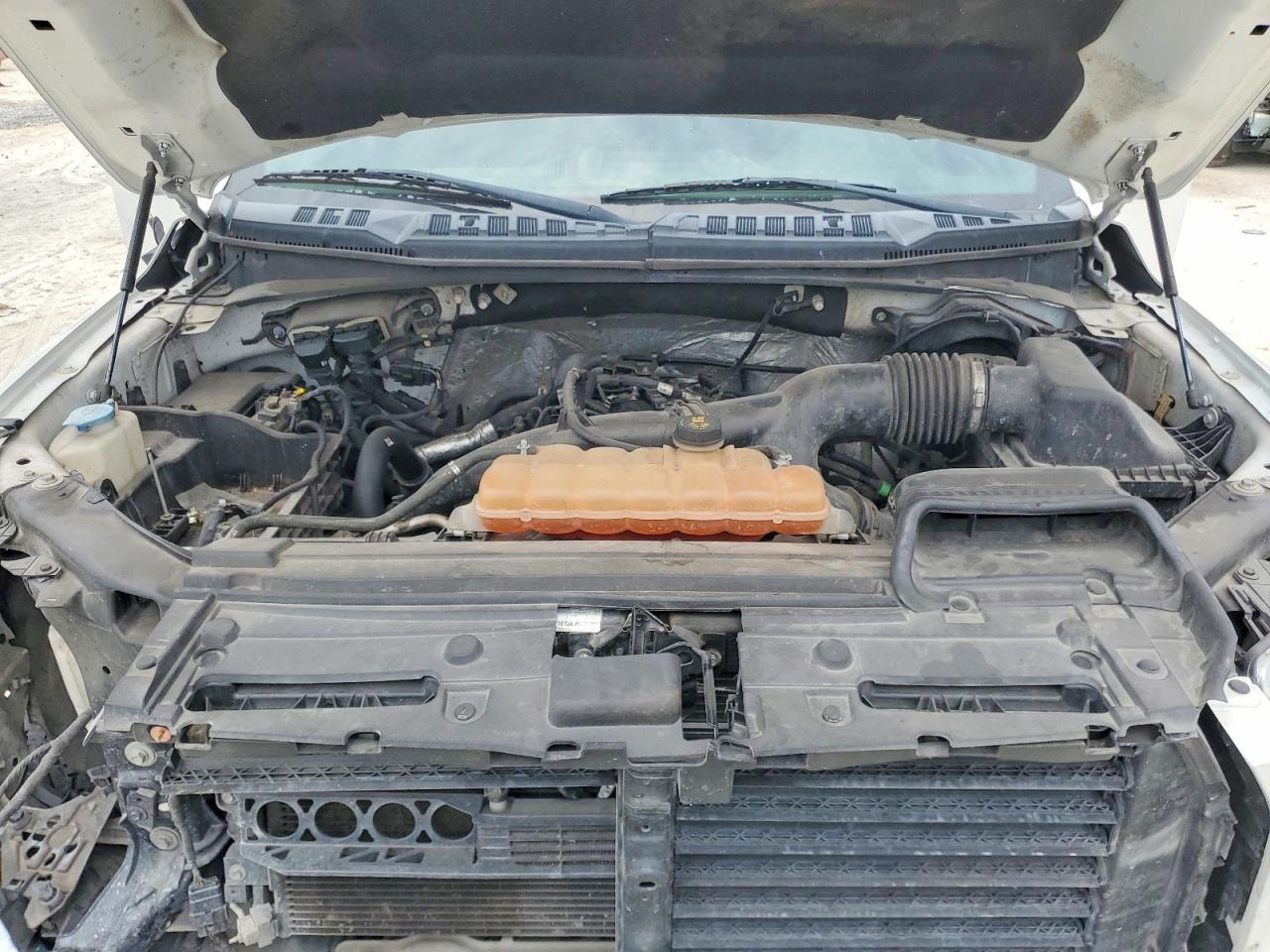 FORD F150 2016 — 12