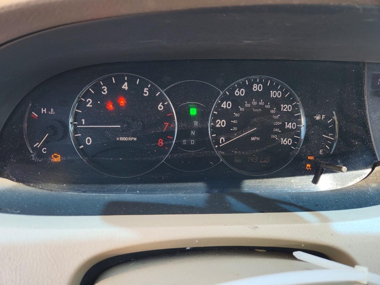 TOYOTA AVALON 2005 — 10