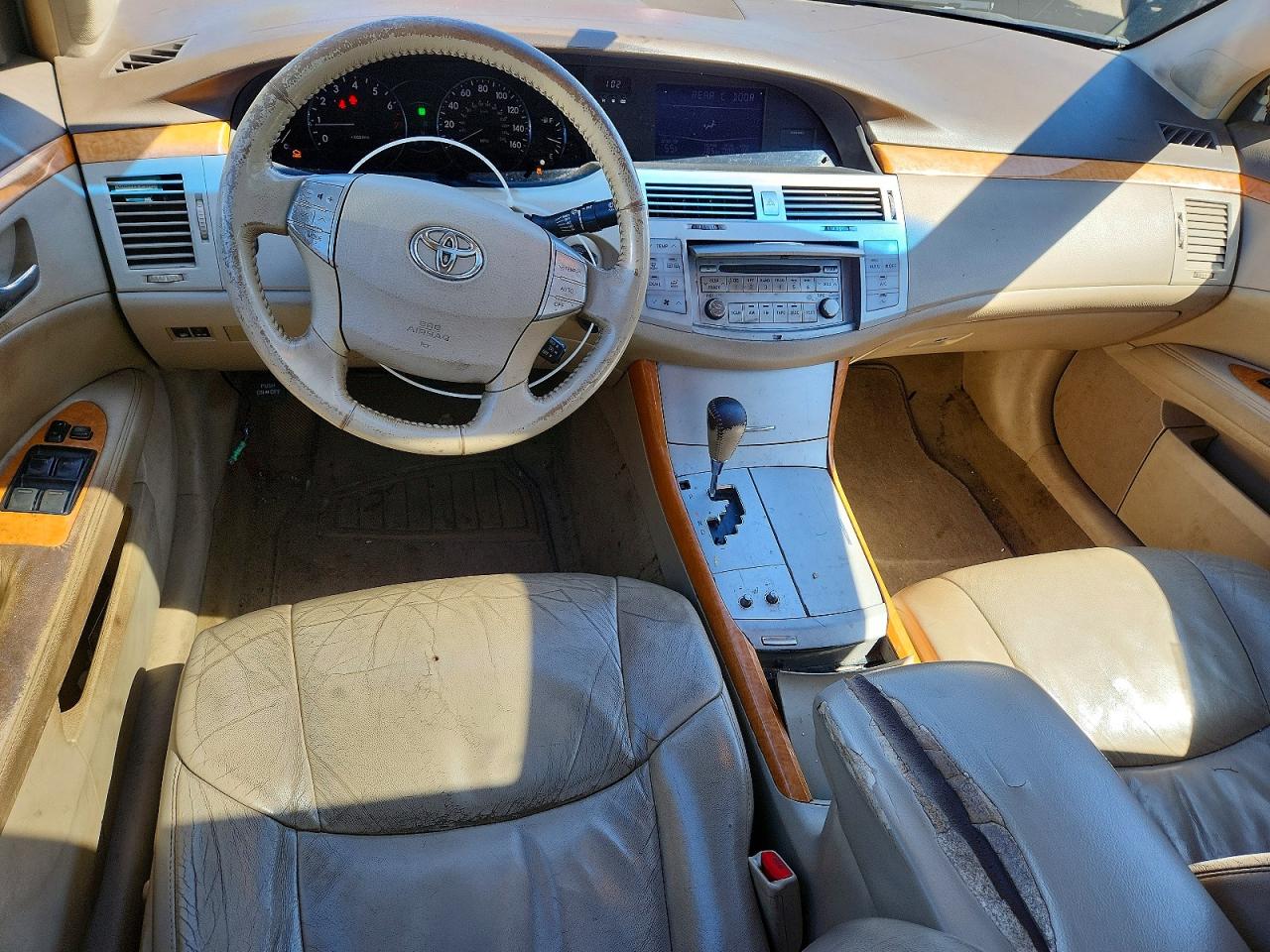 TOYOTA AVALON 2005 — 9