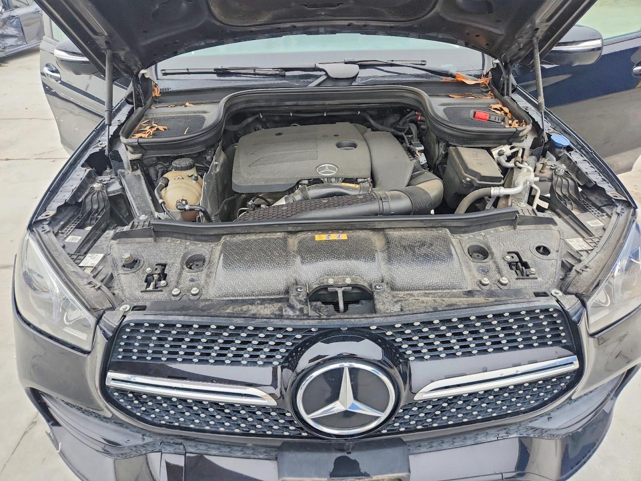 MERCEDES-BENZ GLE 2020 — 13