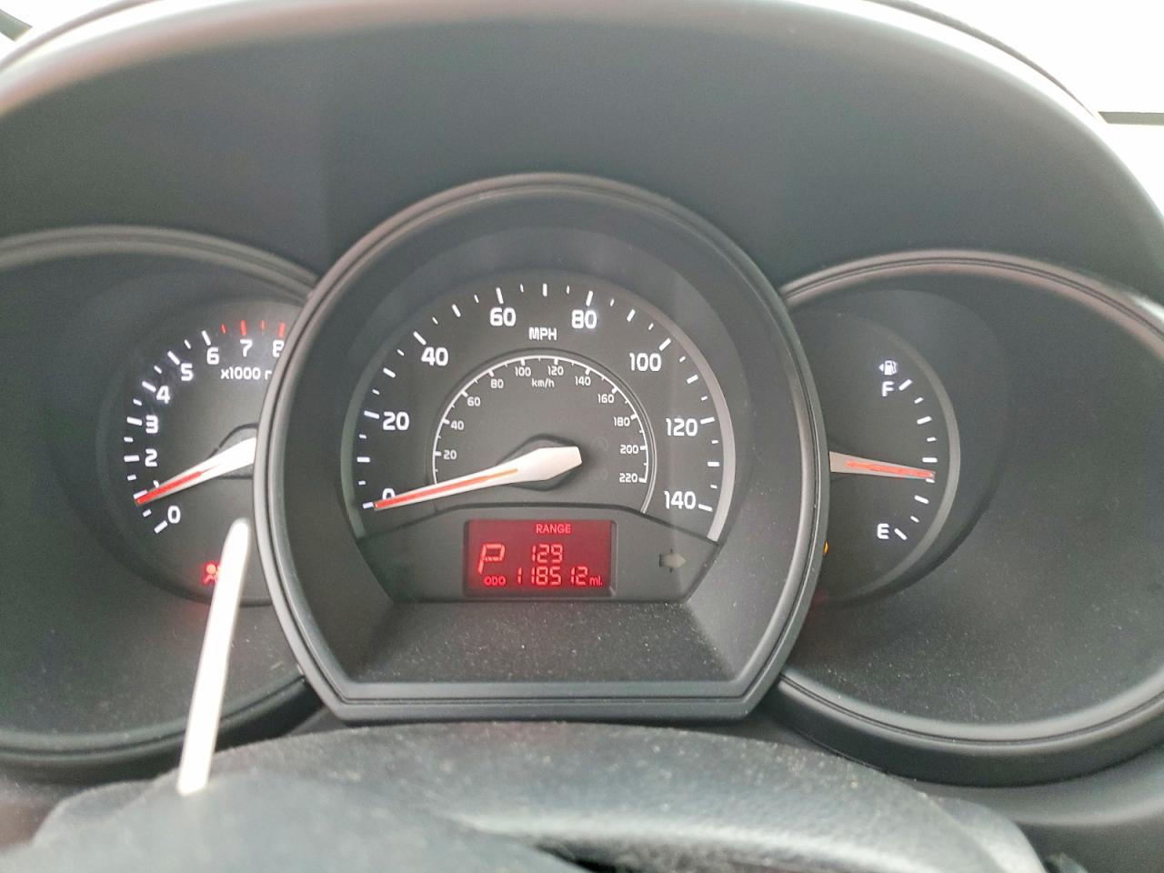 KIA RIO 2013 — 10