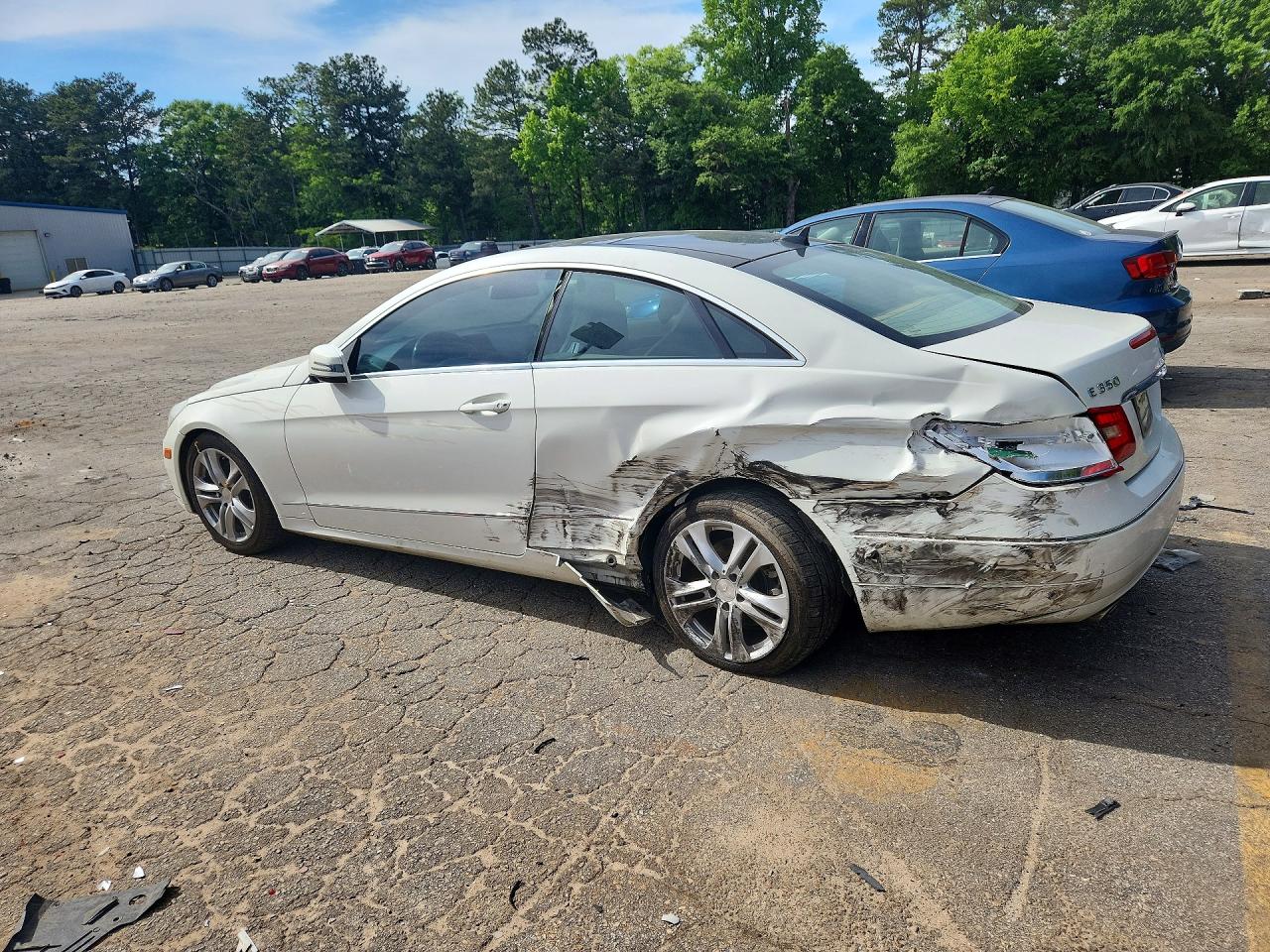 MERCEDES-BENZ E 2011 — 3