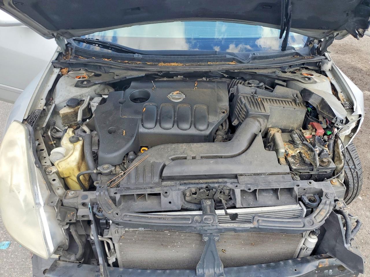 NISSAN ALTIMA 2010 — 12