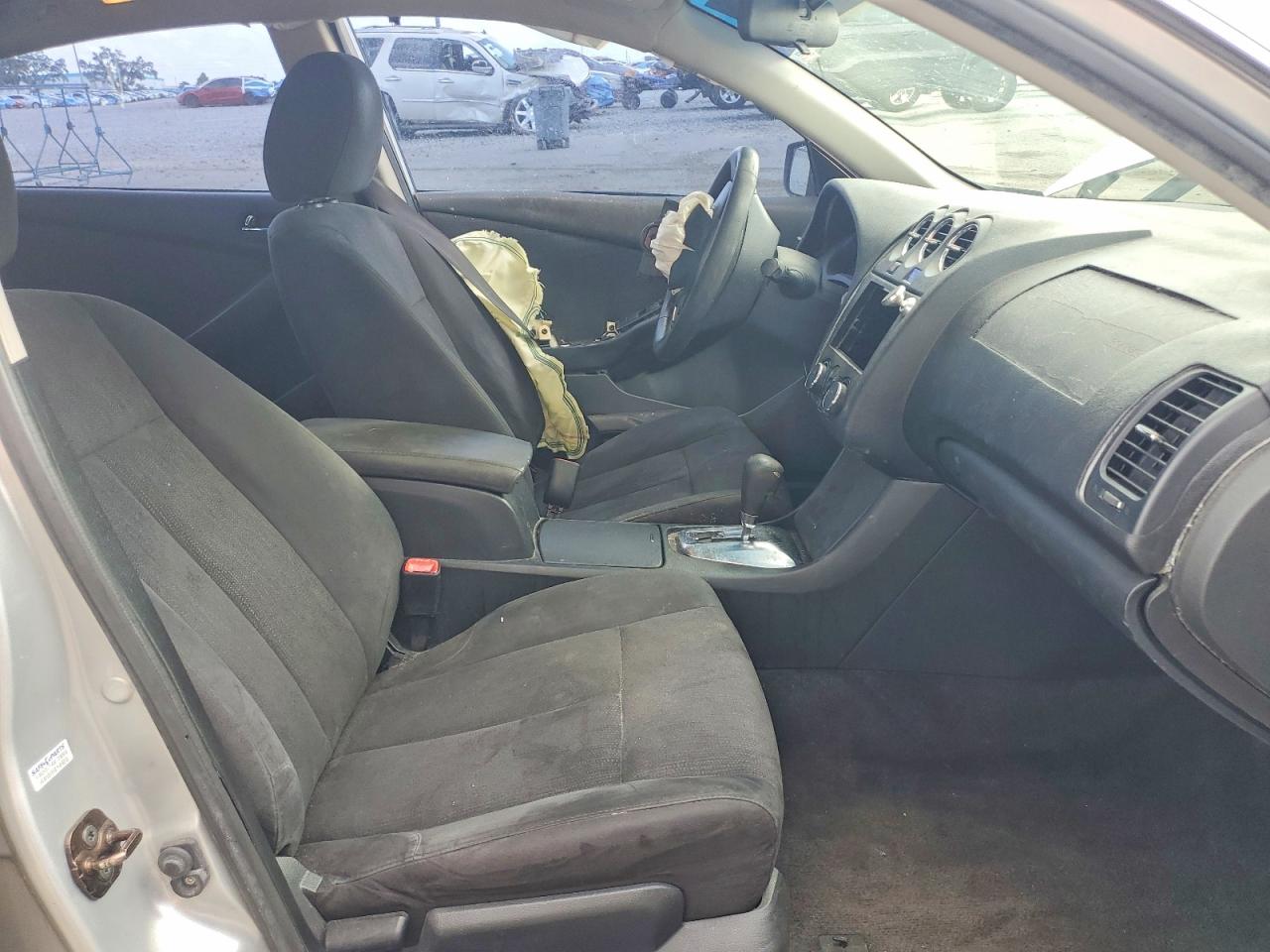 NISSAN ALTIMA 2010 — 8
