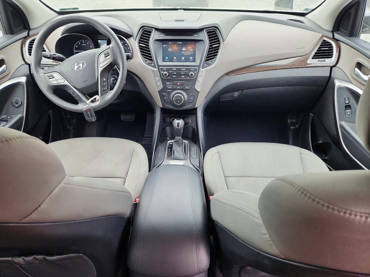 HYUNDAI SANTA FE SPORT 2017 — 9