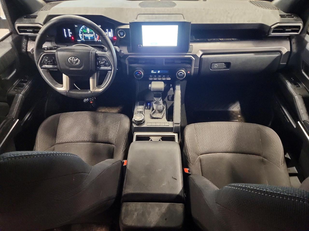 TOYOTA 4RUNNER 2025 — 9