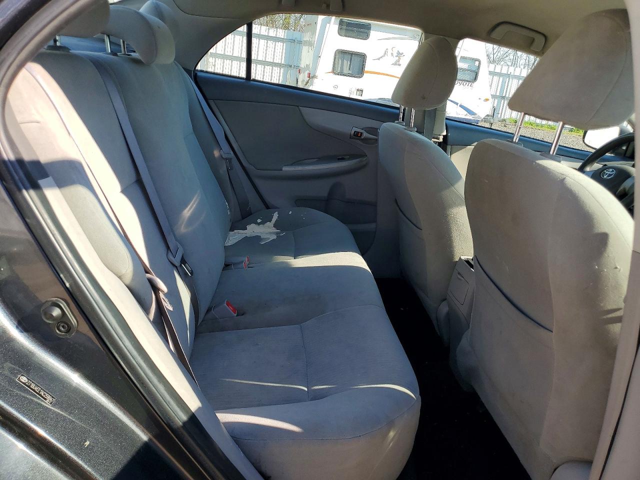 TOYOTA COROLLA 2010 — 11