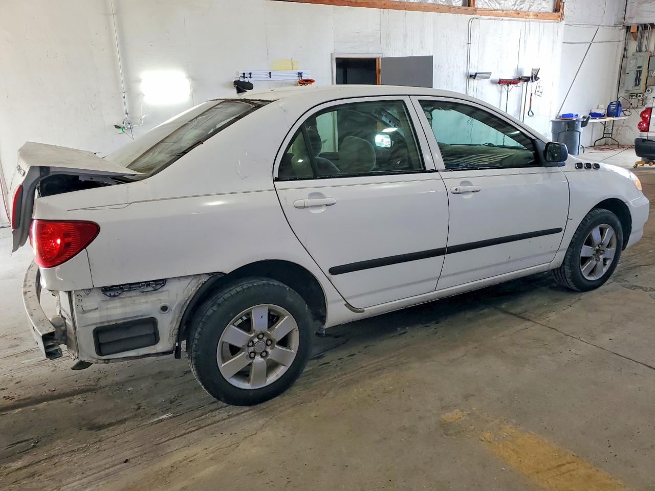 TOYOTA COROLLA 2005 — 4