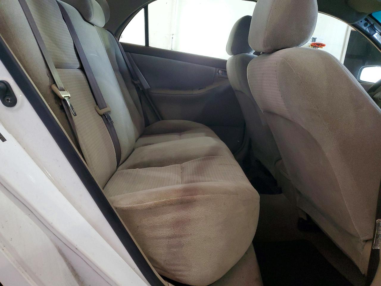 TOYOTA COROLLA 2005 — 11