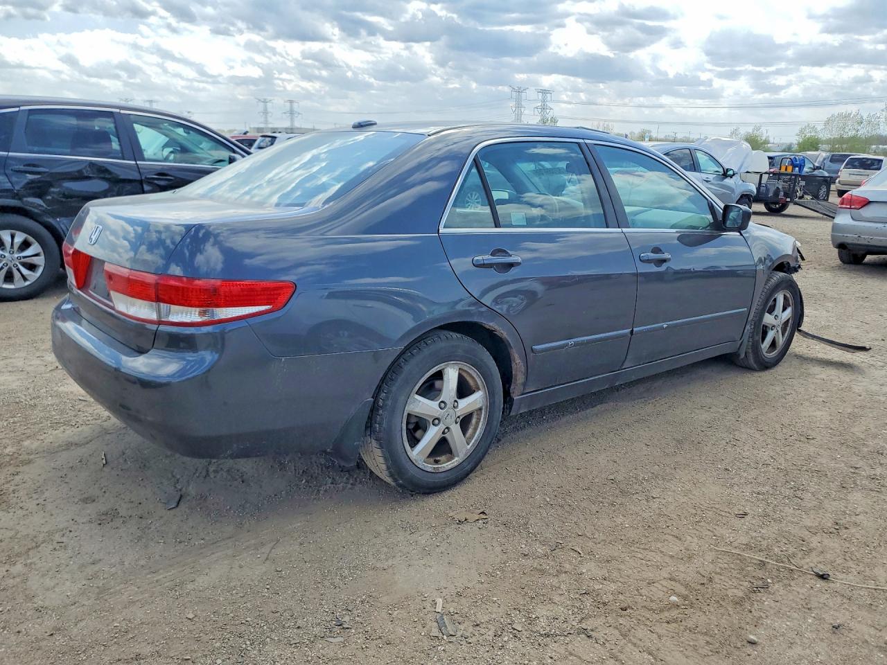 HONDA ACCORD 2004 — 4