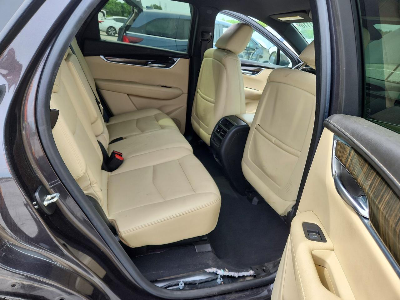 CADILLAC XT5 2017 — 12