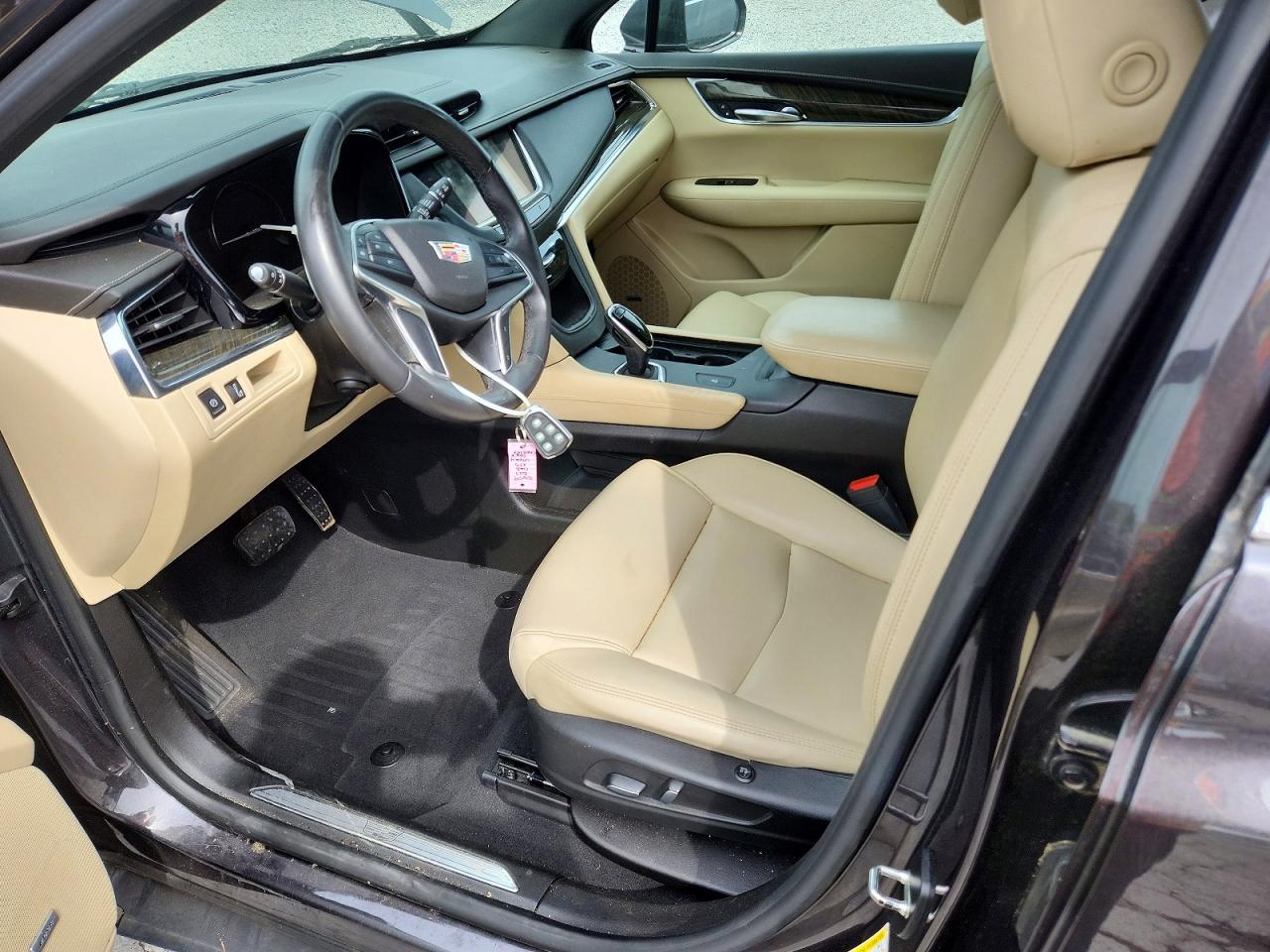 CADILLAC XT5 2017 — 8