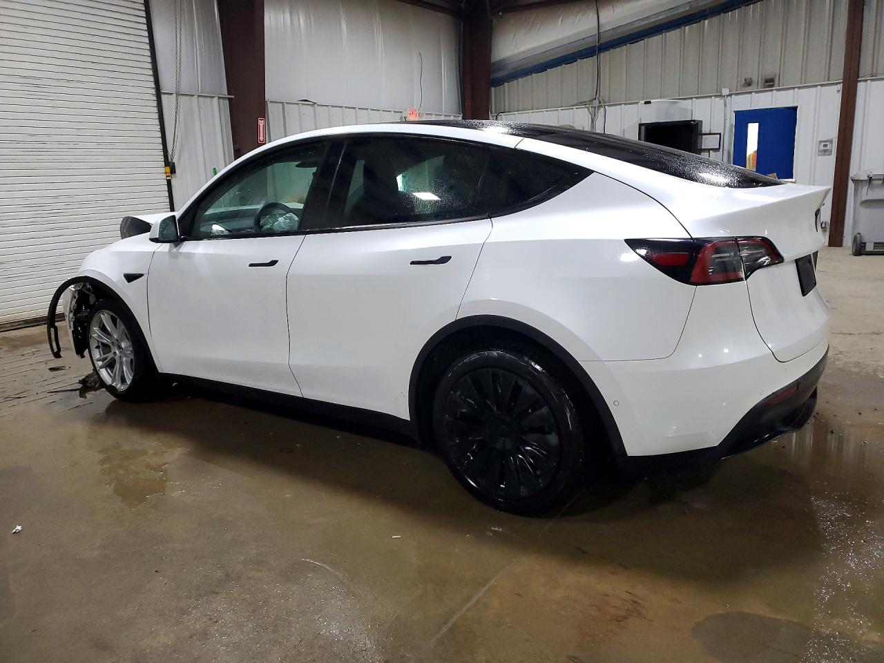 TESLA MODEL Y 2022 — 3