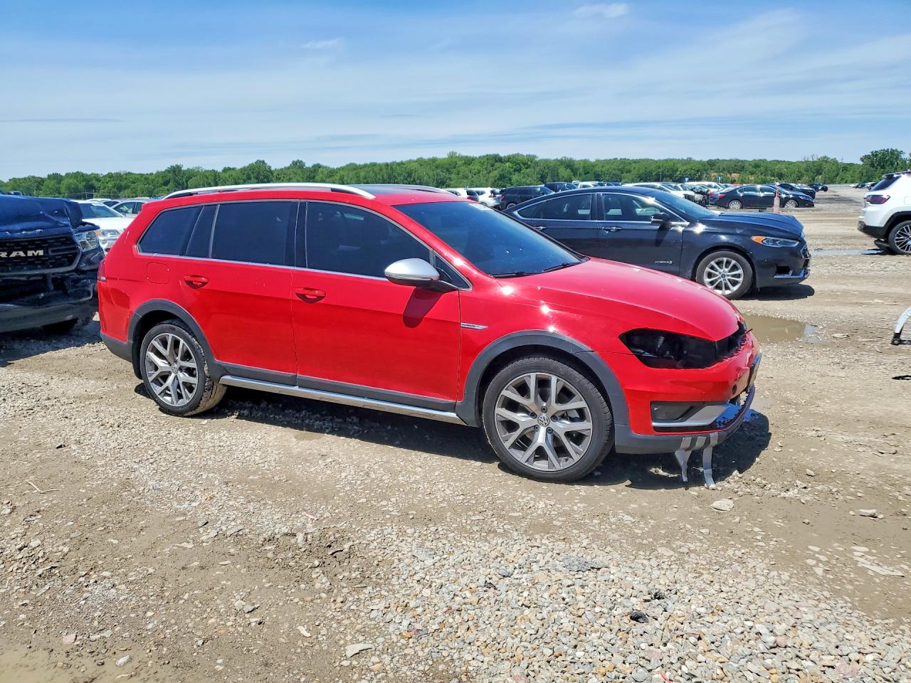 2017 VOLKSWAGEN GOLF ALLTRACK S