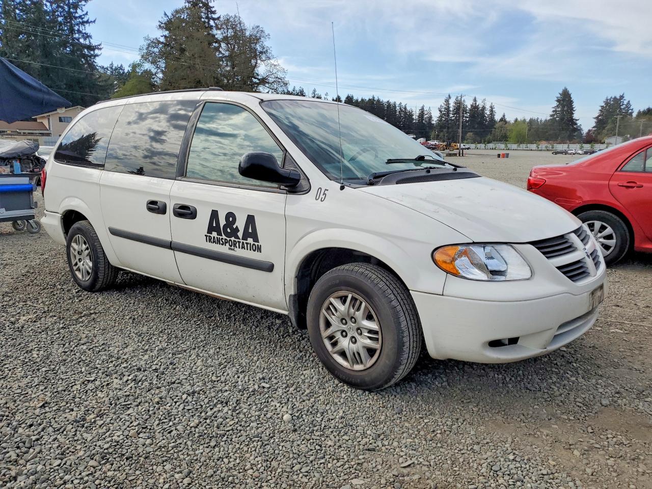 DODGE GRAND CARAVAN 2005 — 5