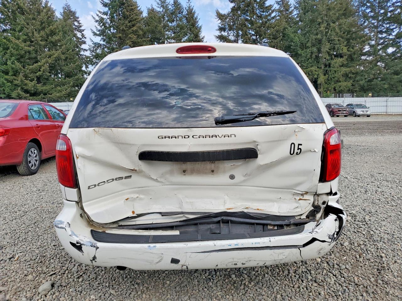 DODGE GRAND CARAVAN 2005 — 7