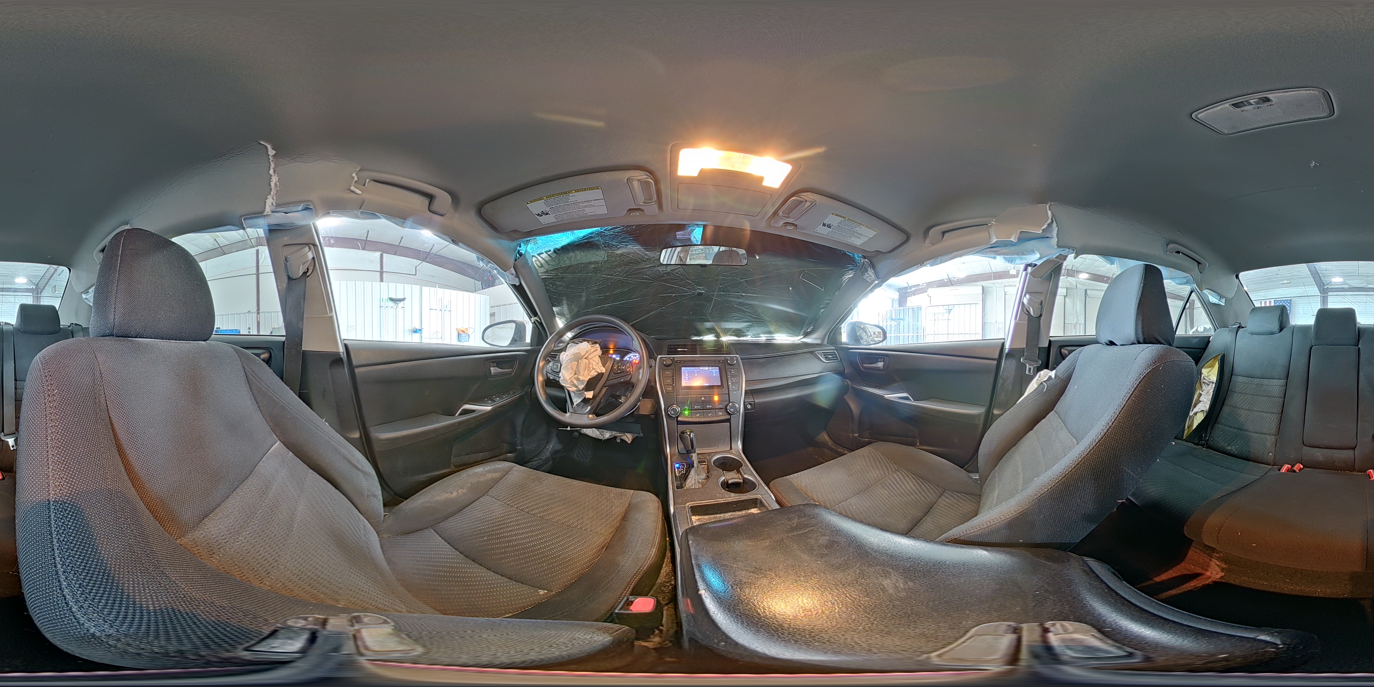 TOYOTA CAMRY 2016 — 14