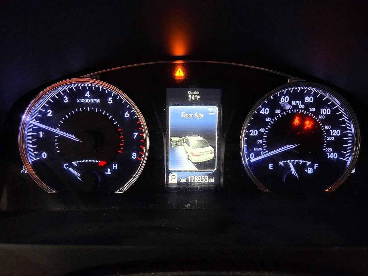 TOYOTA CAMRY 2016 — 10