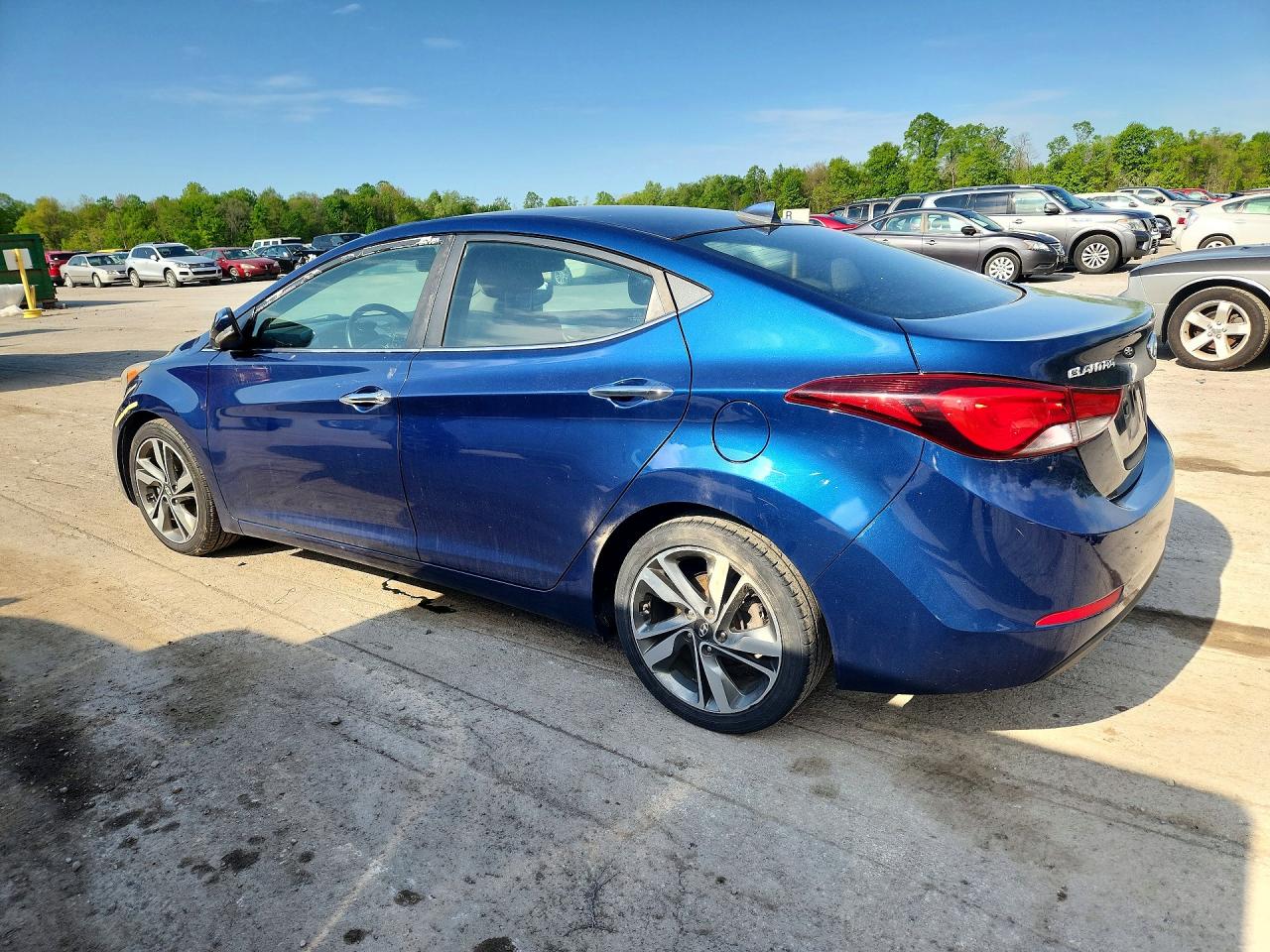HYUNDAI ELANTRA 2015 — 3