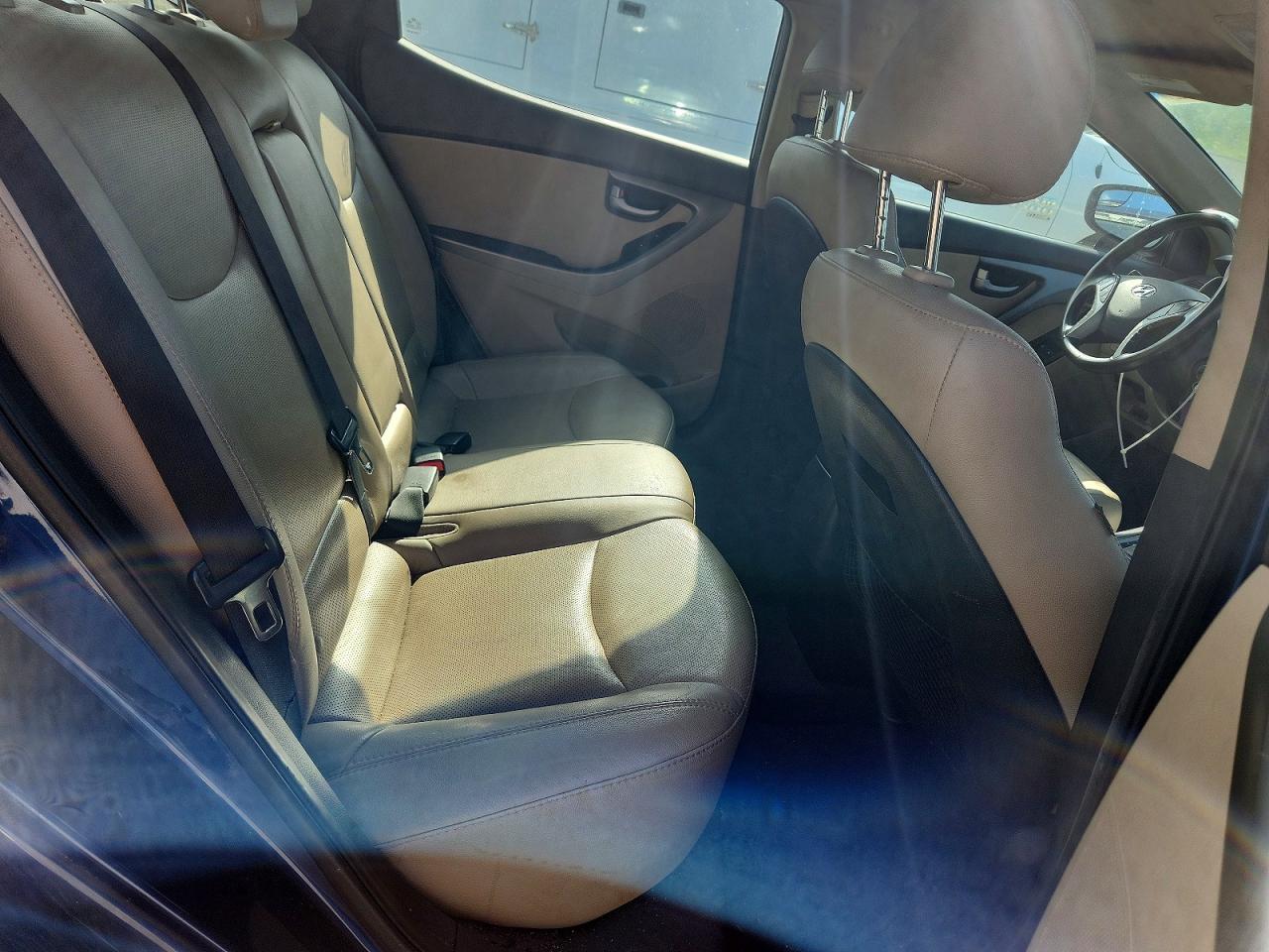 HYUNDAI ELANTRA 2015 — 11