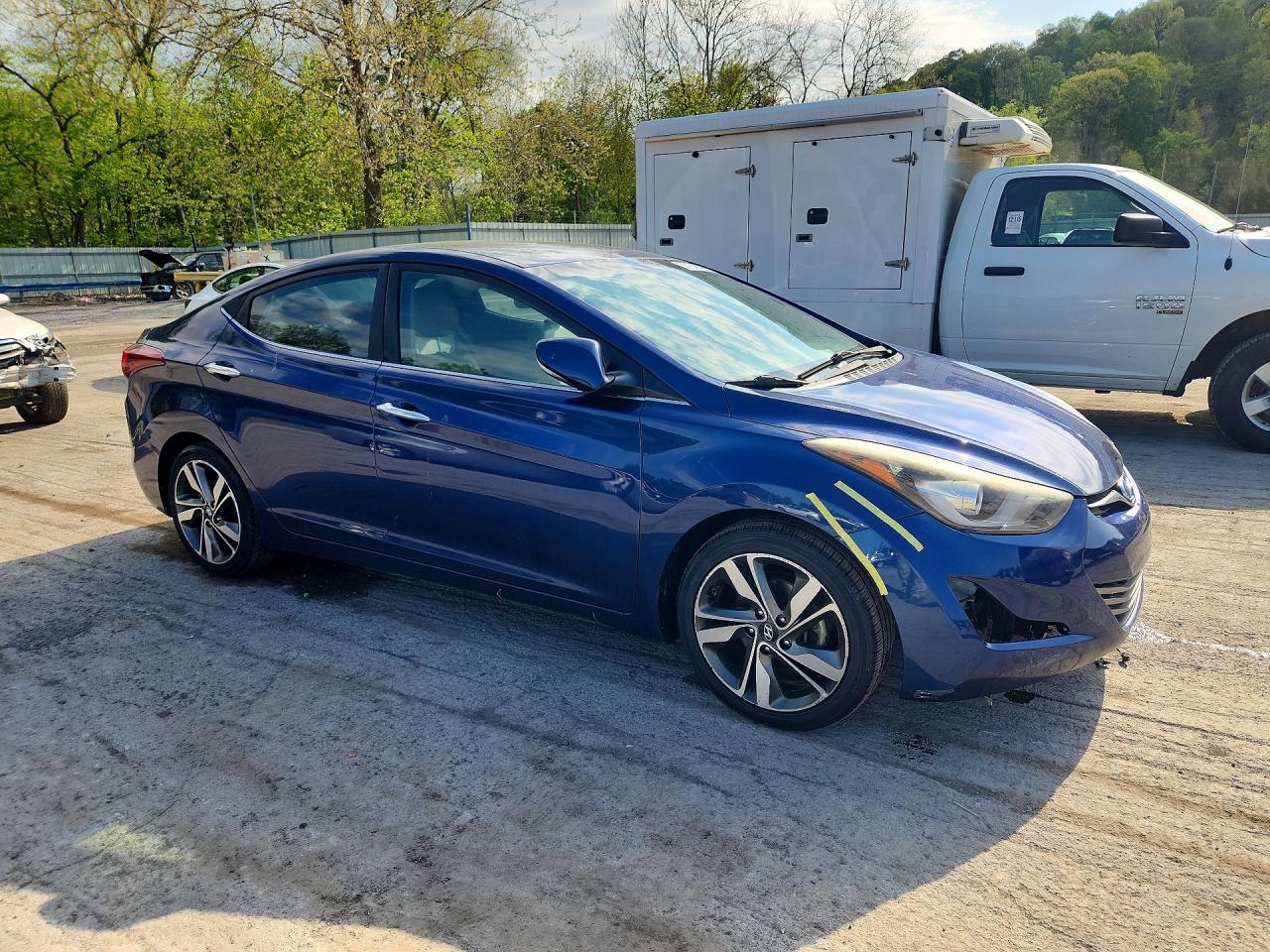 HYUNDAI ELANTRA 2015 — 5