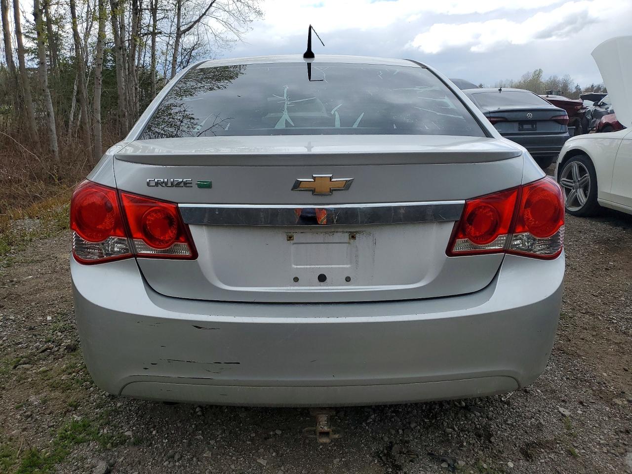 CHEVROLET CRUZE 2012 — 7