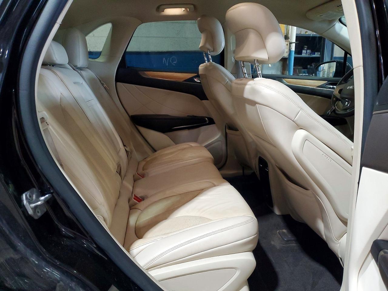 LINCOLN MKC 2015 — 12