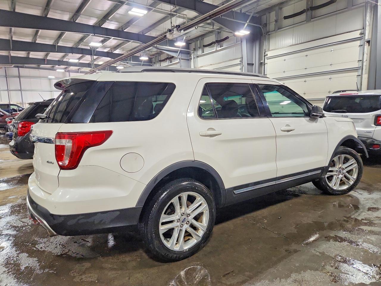 FORD EXPLORER 2017 — 4