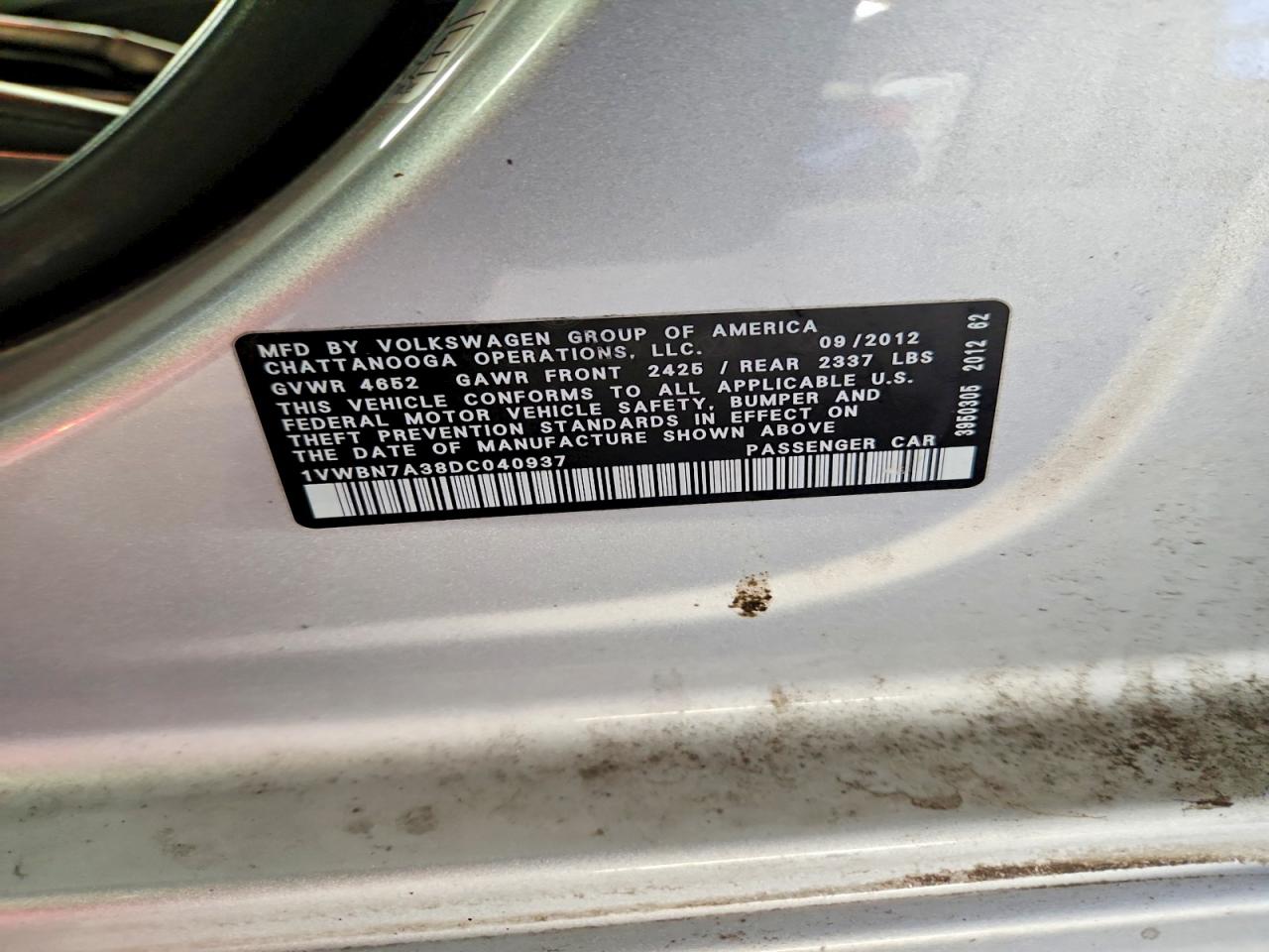 VOLKSWAGEN PASSAT 2013 — 13