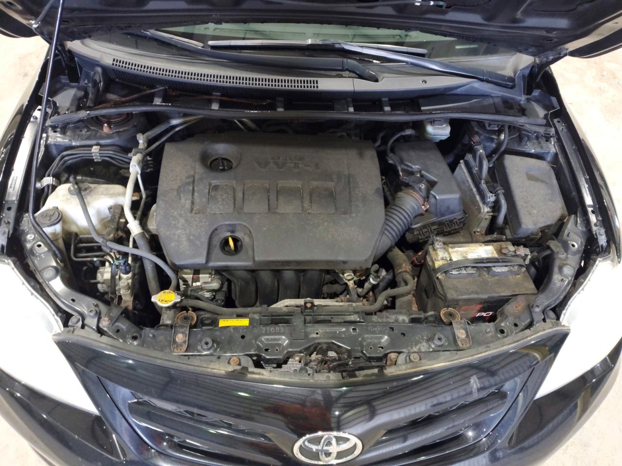 TOYOTA COROLLA 2011 — 12