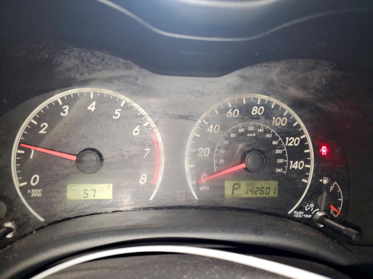 TOYOTA COROLLA 2011 — 10