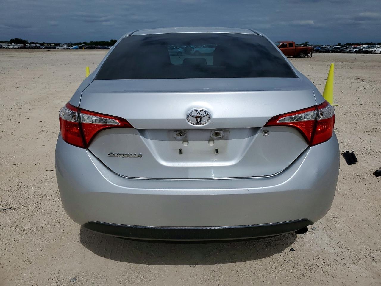 TOYOTA COROLLA 2016 — 7