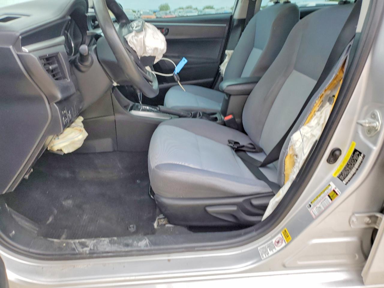TOYOTA COROLLA 2016 — 8
