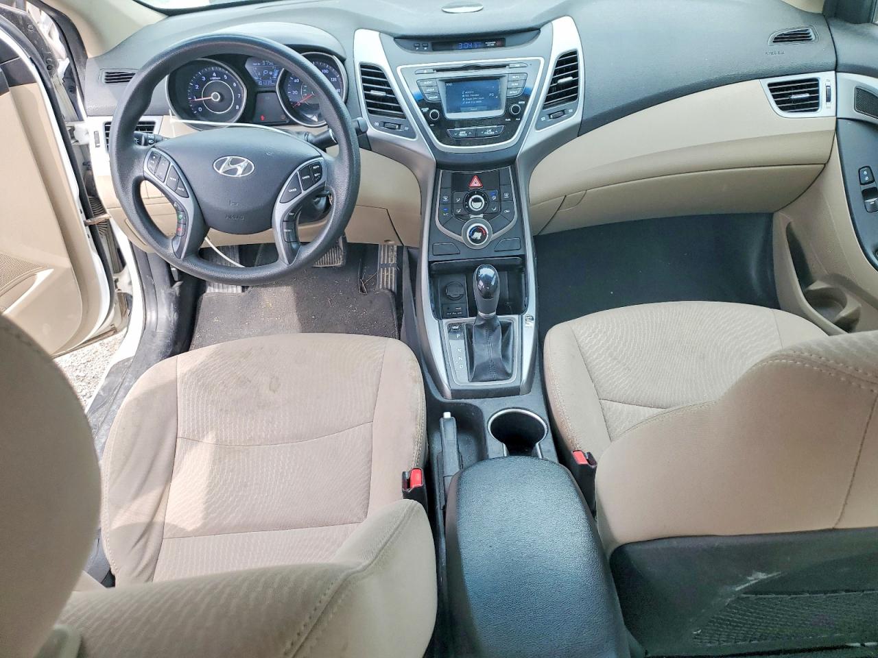 HYUNDAI ELANTRA 2016 — 9